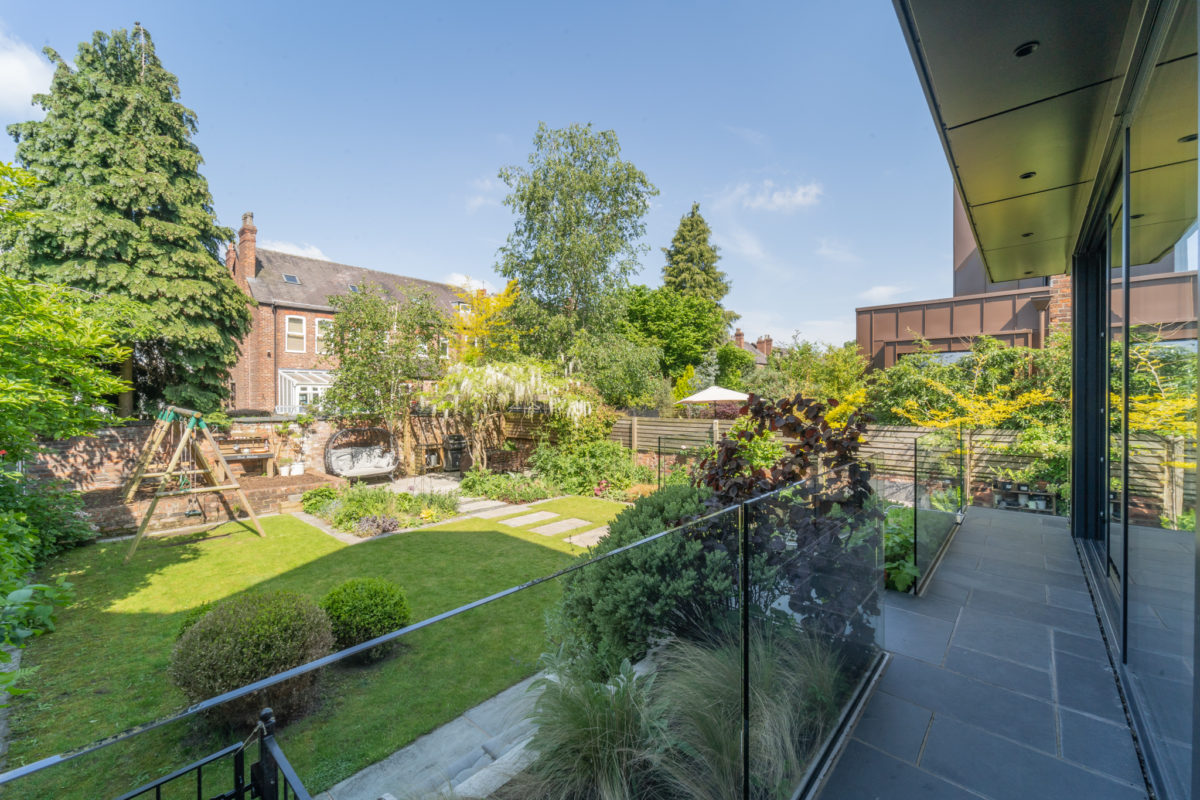 Best plants for patio pots.. JP & Brimelow