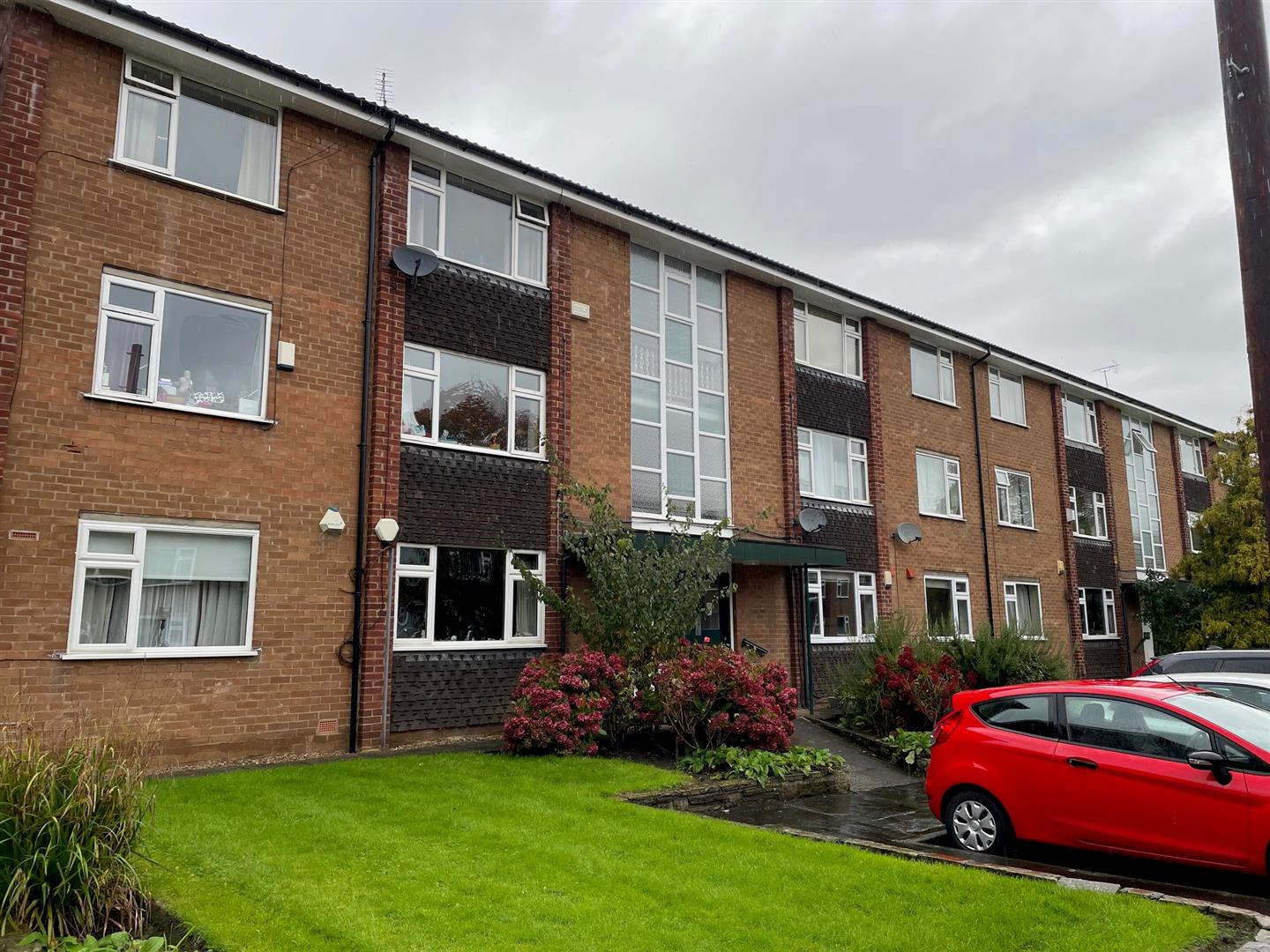 Barlow Moor Road, Didsbury, M20 2UU JP & Brimelow