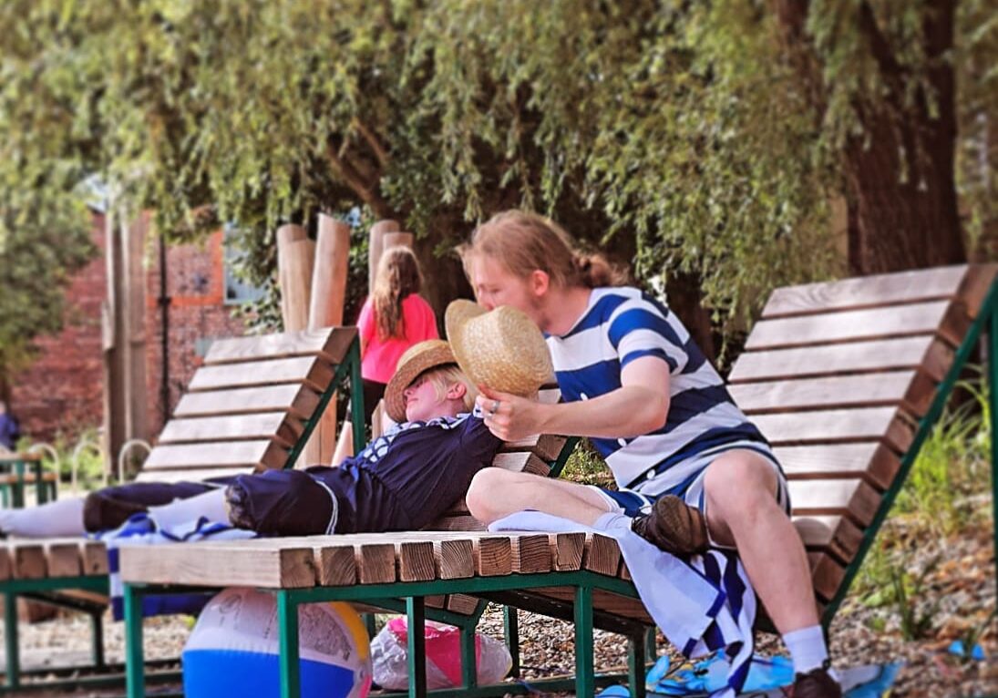Theatre at the famous Stretford Loungers